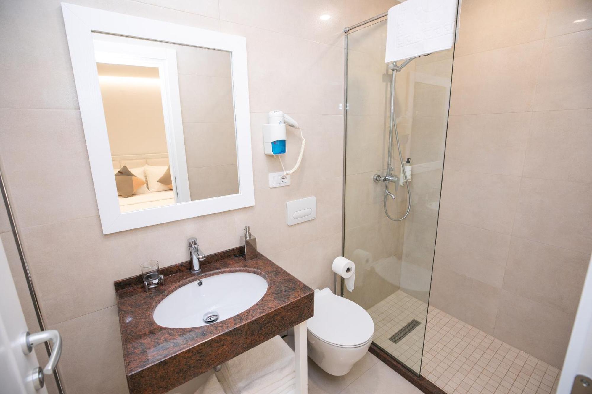 Hotel Elior 티라나 외부 사진